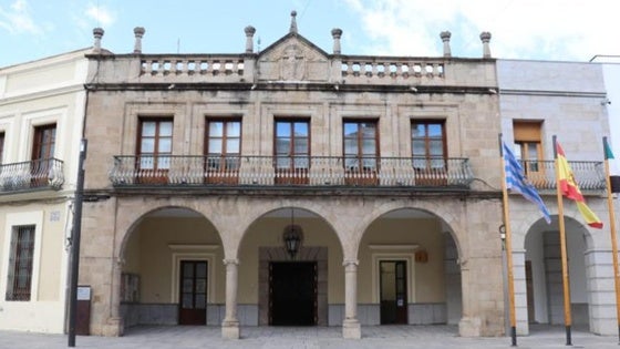 La UCO también entró en el Ayuntamiento de Villanueva de la Serena