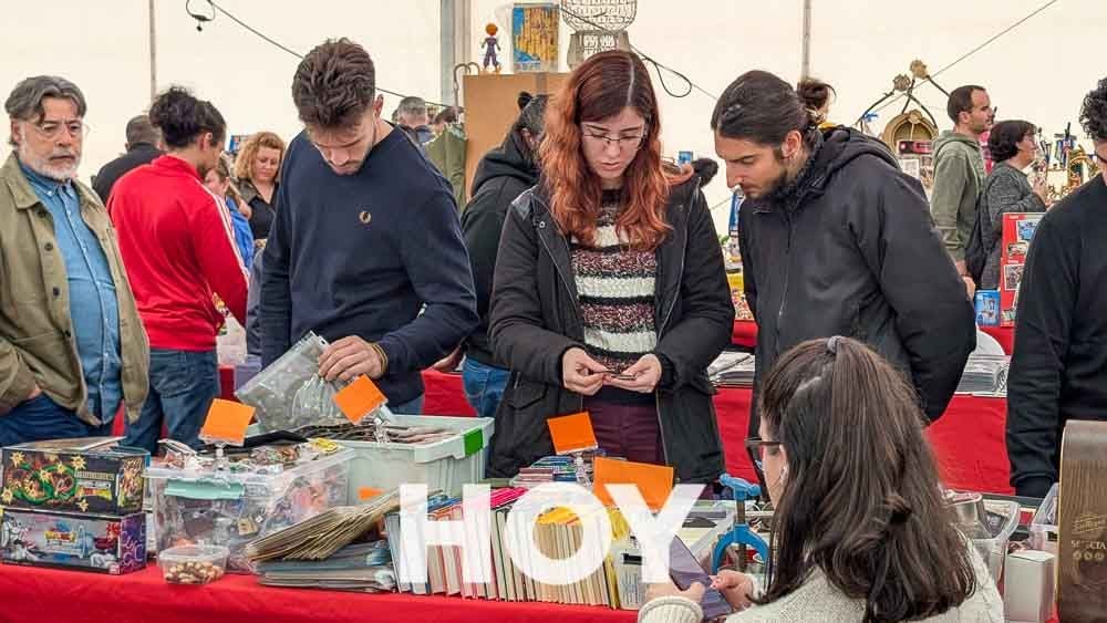 Gran ambiente en la Feria de Coleccionismo