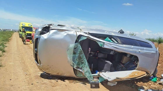 Una mujer resulta herida tras una salida de vía en la carretera EX-104
