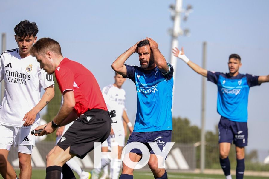 Las imágenes de la derrota del Villanovense contra el Madrid C