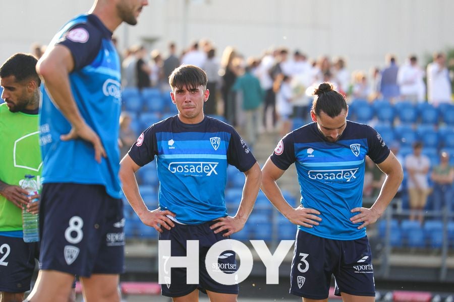 Las imágenes de la derrota del Villanovense contra el Madrid C