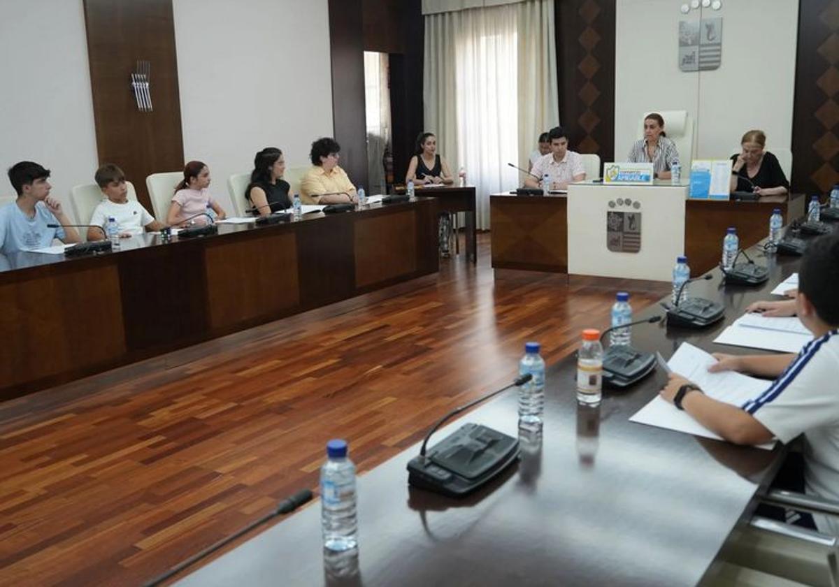 Los jóvenes piden actividades y facilidades para usar la bici