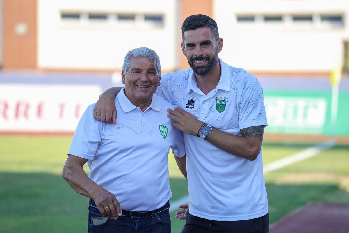 Algunas imágenes del Veteranos Villanovense contra Leyendas de España