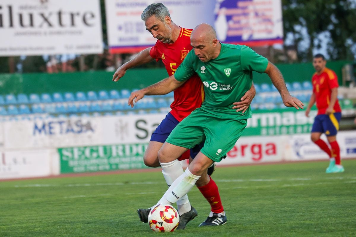 Algunas imágenes del Veteranos Villanovense contra Leyendas de España