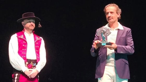 Eduardo Acero es reconocido con la VIII Encina de Plata