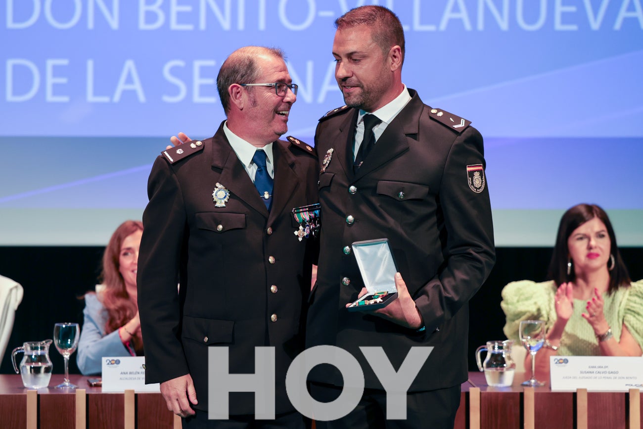Celebración de los Ángeles Custodios en la comisaría Don Benito - Villanueva