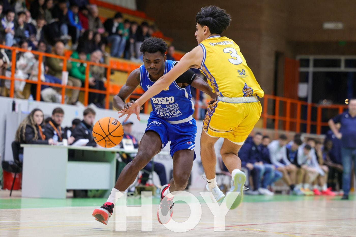 El CP Bosco se 'estrena' con victoria en el pabellón José Manuel Calderón