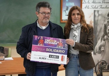 Alrex recibe 1.630 euros de la 14ª Carrera de Navidad