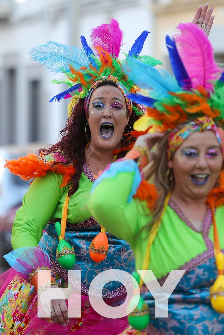 Fotos | Desfile de comparsas del Carnaval de Villanueva 2026 (I)