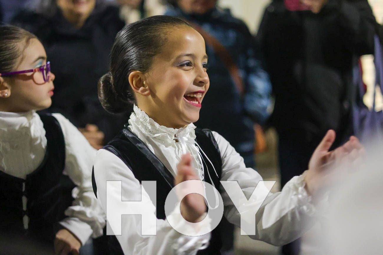 FOTOS | Tradicional Manteo del Pelele en Villanueva de la Serena