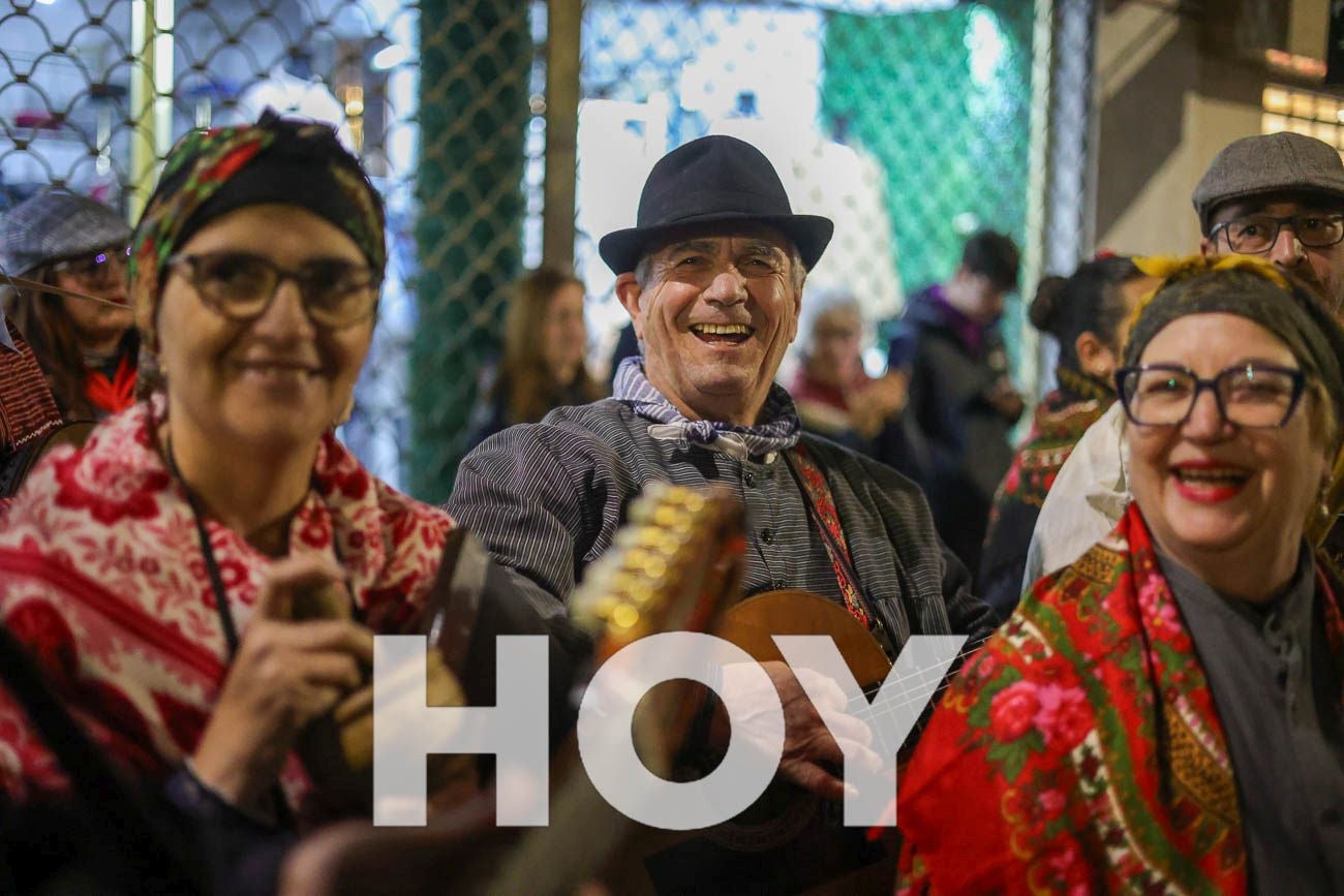 FOTOS | Tradicional Manteo del Pelele en Villanueva de la Serena