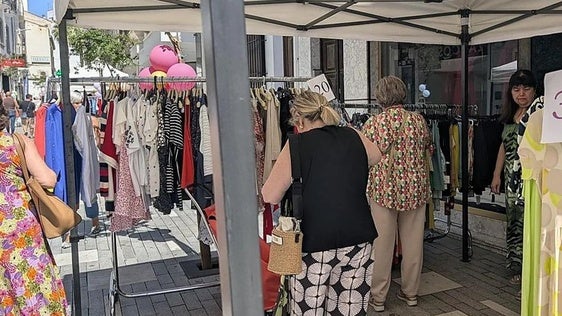 Las ayudas destinadas a los establecimientos comerciales y hosteleros se amplían en 20.000 euros