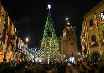 Sale a licitación por 179.000 euros el alumbrado navideño