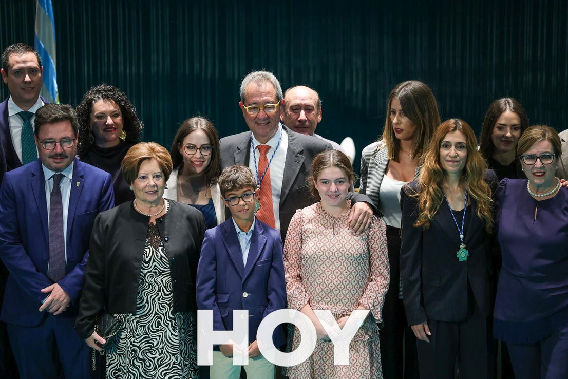En imágenes: Atanasio Naranjo recibe la Medalla de la Ciudad