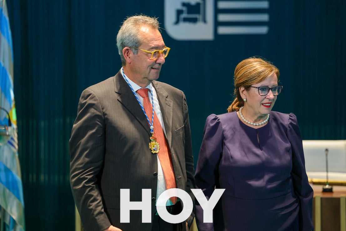En imágenes: Atanasio Naranjo recibe la Medalla de la Ciudad