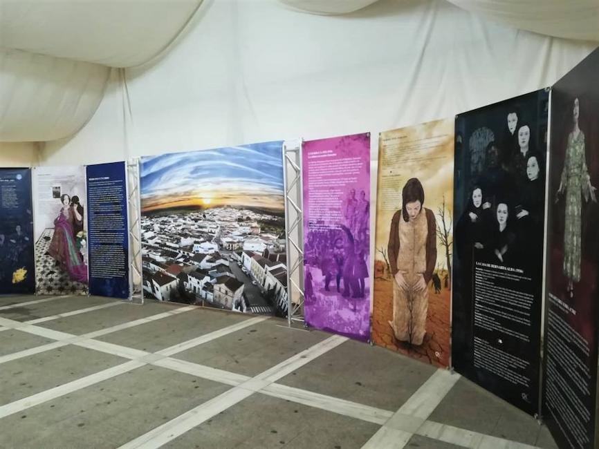 Exposición sobre Lorca en la Feria del Libro.