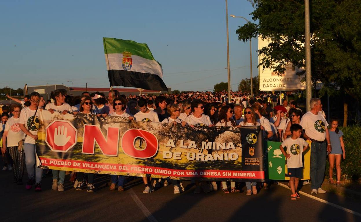 Cabecera de la pasada manifestación en Villanueva