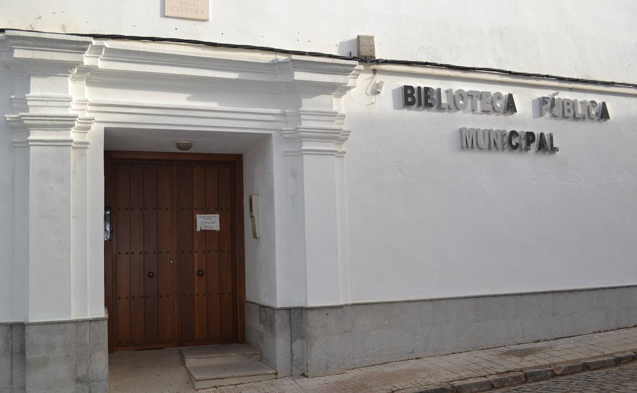 Biblioteca Pública Municipal de VIllanueva del Fresno.