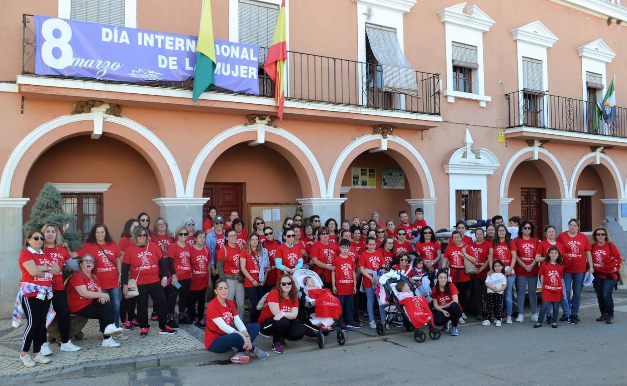 Ruta por la mujer perteneciente a la III Semana de la Mujer .