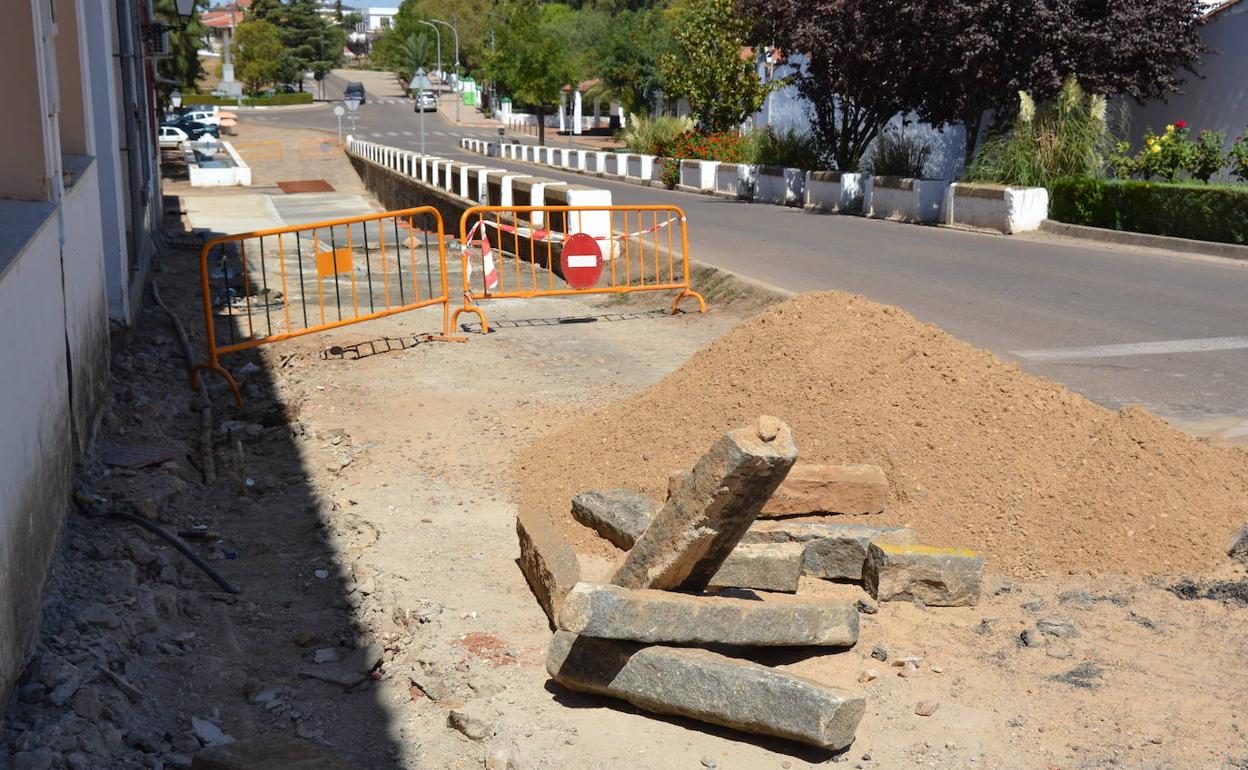 Aspecto de la evolución de la obra de la calzada. 