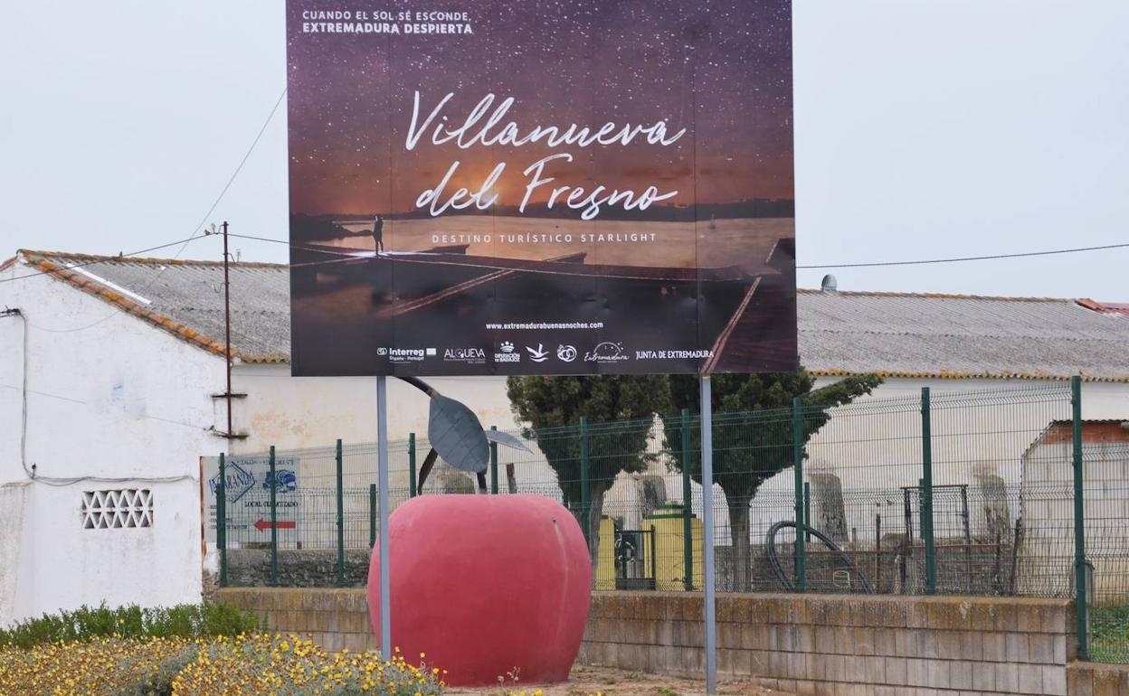 Entrada a Villanueva del Fresno 