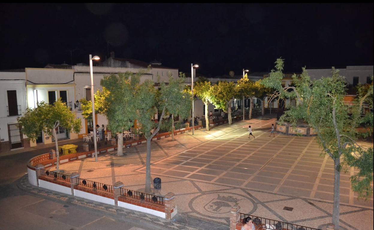 Panorámica de la plaza de España de VIllanueva del Fresno. 