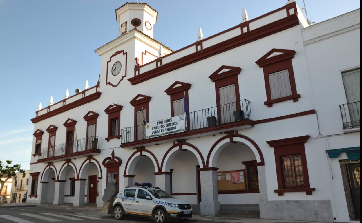 Fachada del Ayuntamiento local.