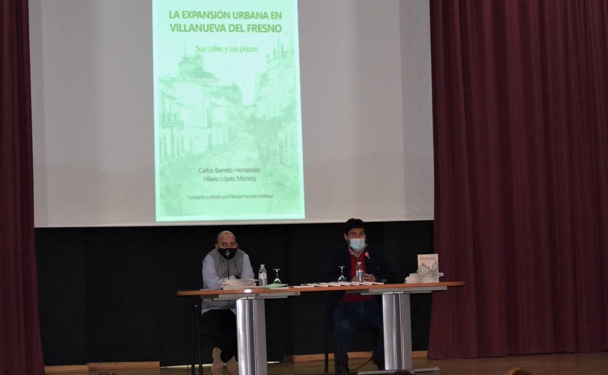 Ramón Díaz Farias y Emilio García Cayero presentaron la nueva obra de Barreto y Lopez.
