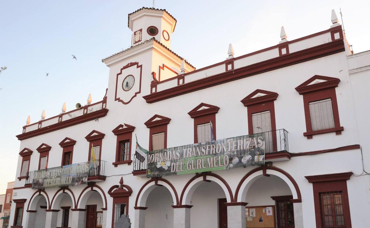 Ayuntamiento de Villanueva del Fresno.