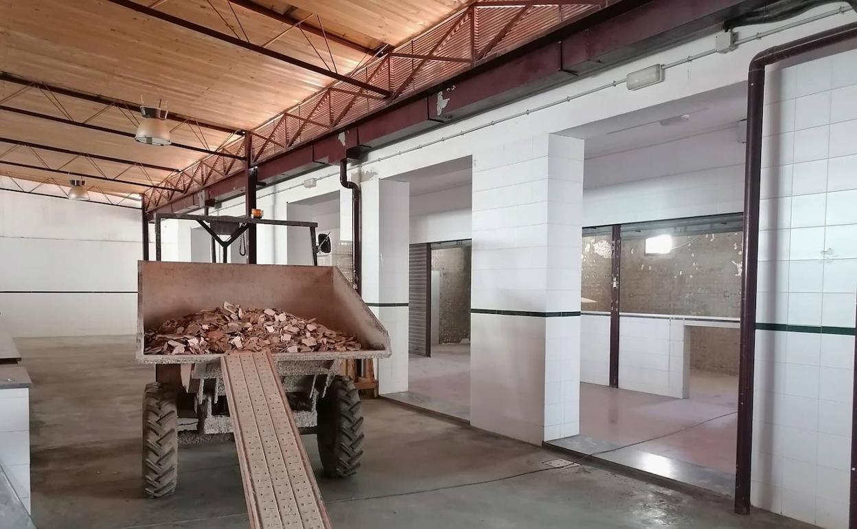 Imagen del incio de las obras en el Mercado de Abastos.