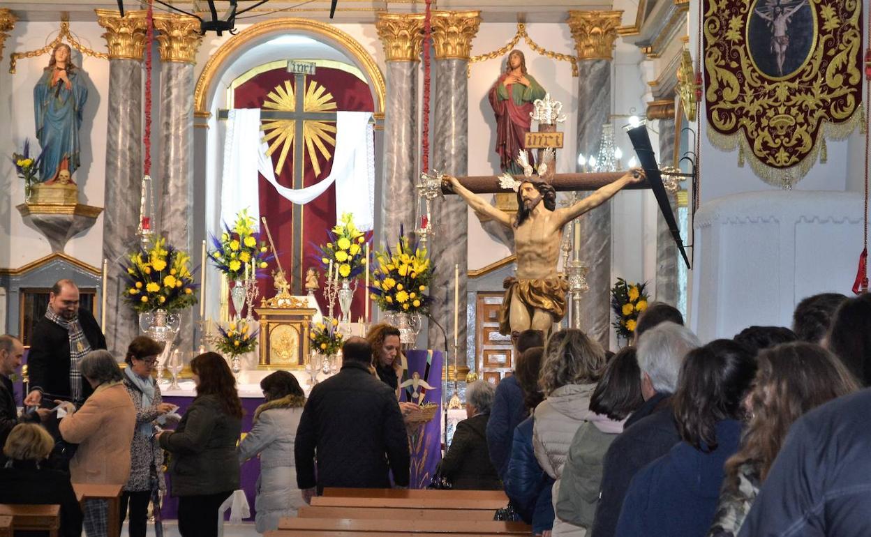 Imagen de archivo del Besapies del Santísimo Cristo de la Expiración.
