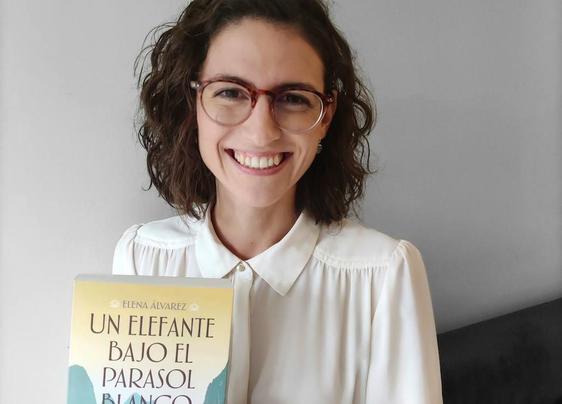 La escritora Elena Álvarez presenta su tercera novela en la XV Feria del Libro