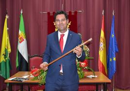 Ramón Díaz Farias con su sexto bastón de mando.