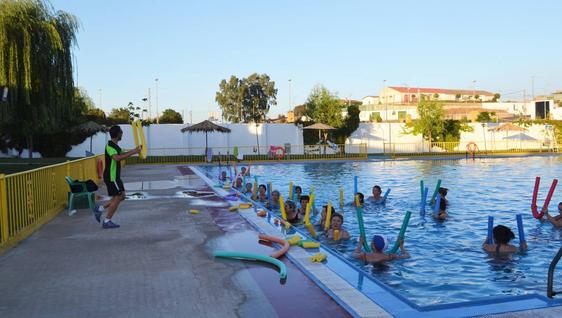 Abiertos los plazos de inscripción en los cursos de natación y aquaerobic