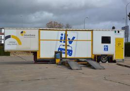 Unidad móvil instalada en el recinto ferial.