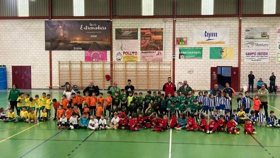 Más de cien niños de 13 equipos se desplazaron a la localidad para disputar distintos partidos deportivos