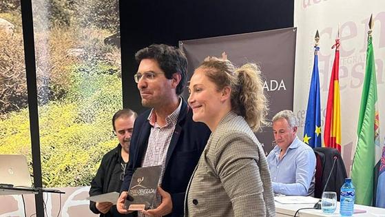 La Feria del Gurumelo formaliza su adhesión a la marca 'Tierra Deheseada'