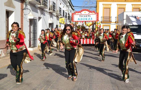 'Abokai' primera comparsa villanovense en participar en el Carnaval de Badajoz