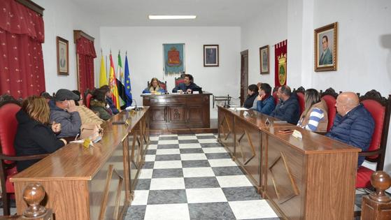El grupo socialista insta, mediante moción plenaria, al Sepad a la prestación directa del Servicio de Ayuda a Domicilio