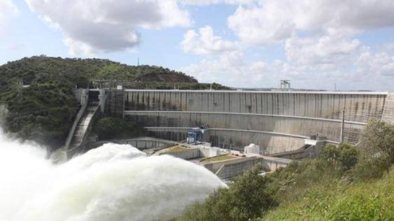 Alqueva ha desembalsado 45hm3 de agua de la presa de Pedrógão