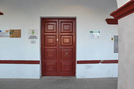 Entrada a las oficinas del Ayuntamiento.