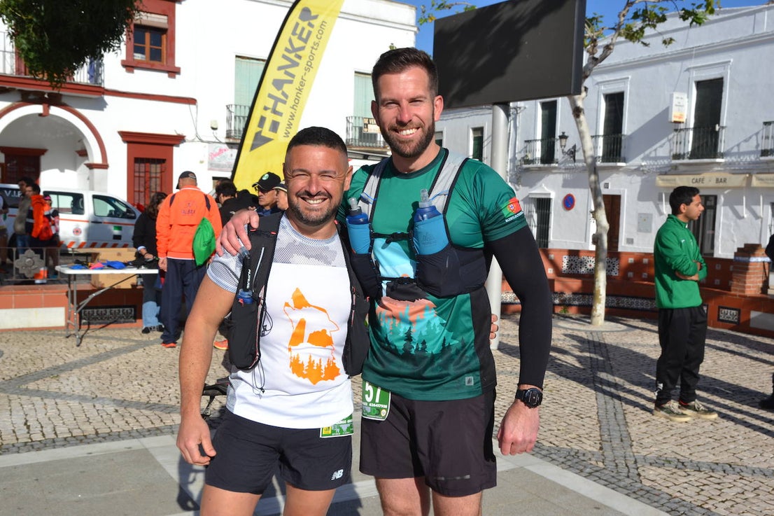 La localidad entregó 1.000 euros a Feder del VIII Trail Rayano Solidario en el que hubo más de 300 deportistas