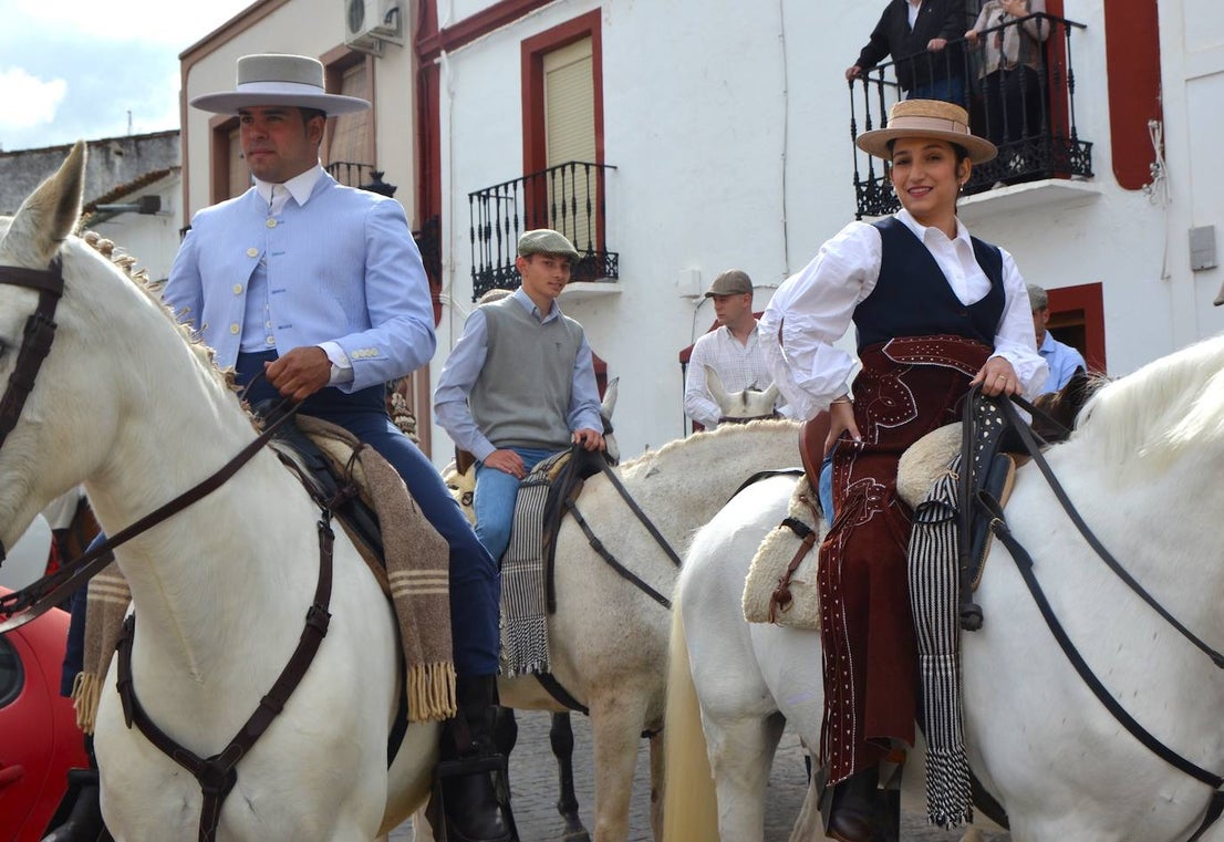La lluvia respetó la tradicional romería en honor al Patrón San Ginés de la Jara