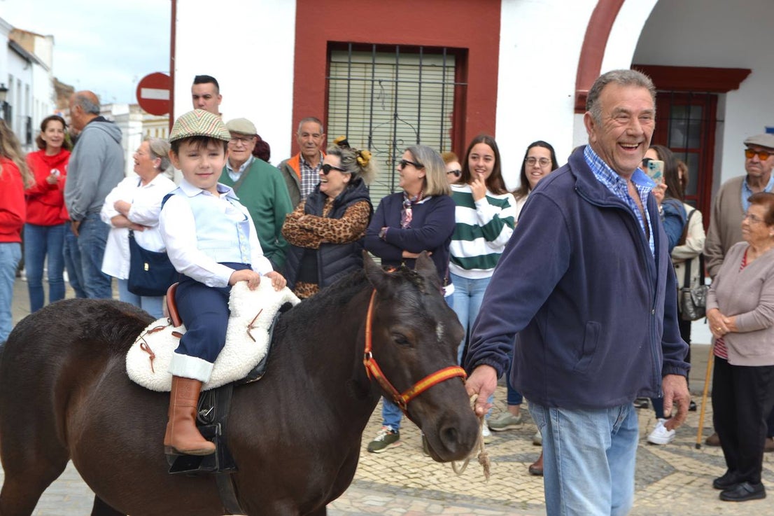 La lluvia respetó la tradicional romería en honor al Patrón San Ginés de la Jara
