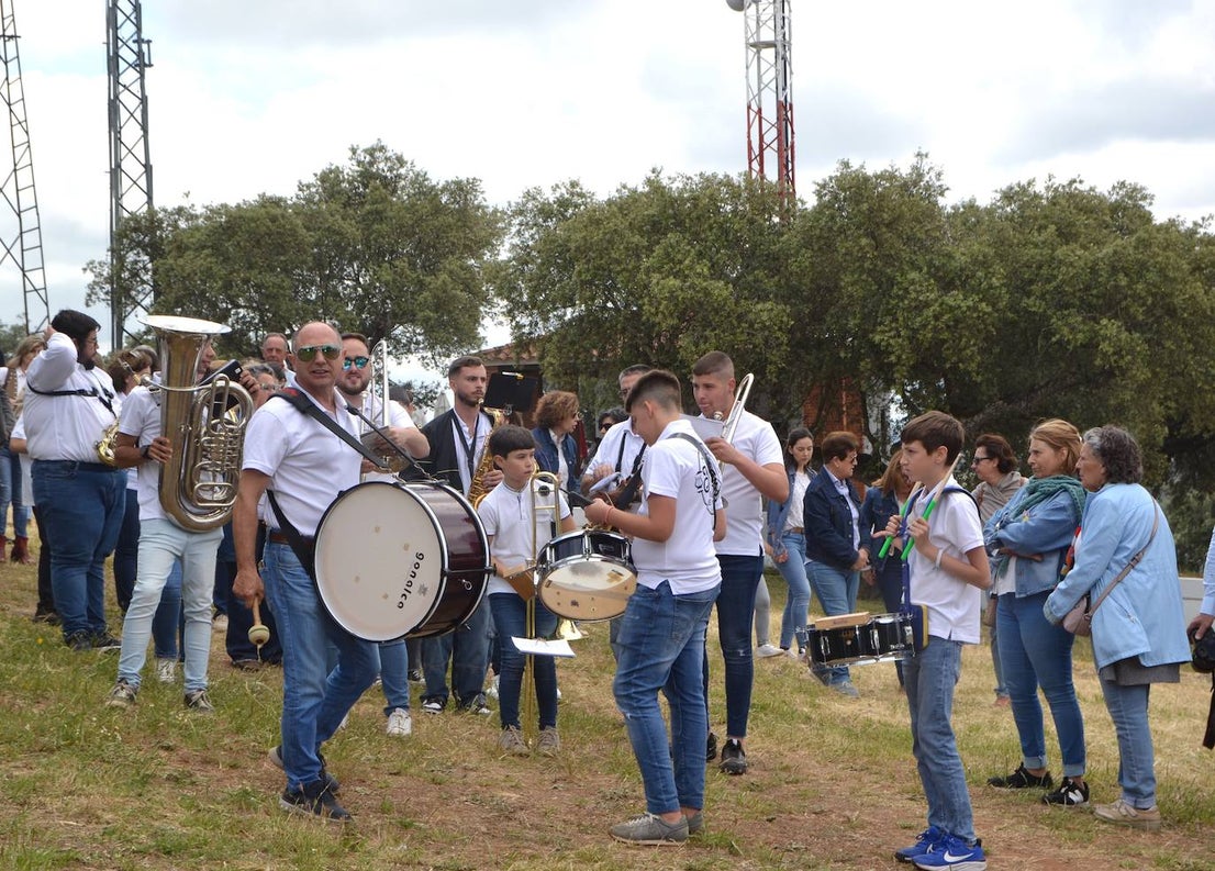 La lluvia respetó la tradicional romería en honor al Patrón San Ginés de la Jara