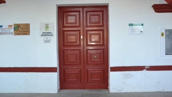 El Ayuntamiento oferta dos puestos de Auxiliares de Geriatría