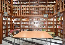 Interior de la Bibliioteca Pública.