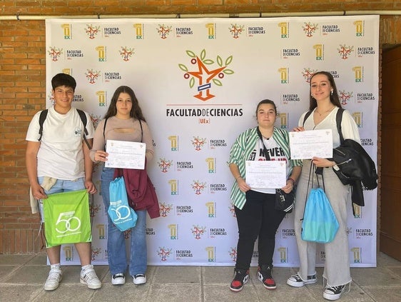 Cuatro alumnos de 3º ESO participaron en la II Miniolimpiada de Química de Extremadura