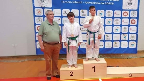 La Escuela Municipal de Judo se trae un oro y tres bronces del torneo de Castelo Branco