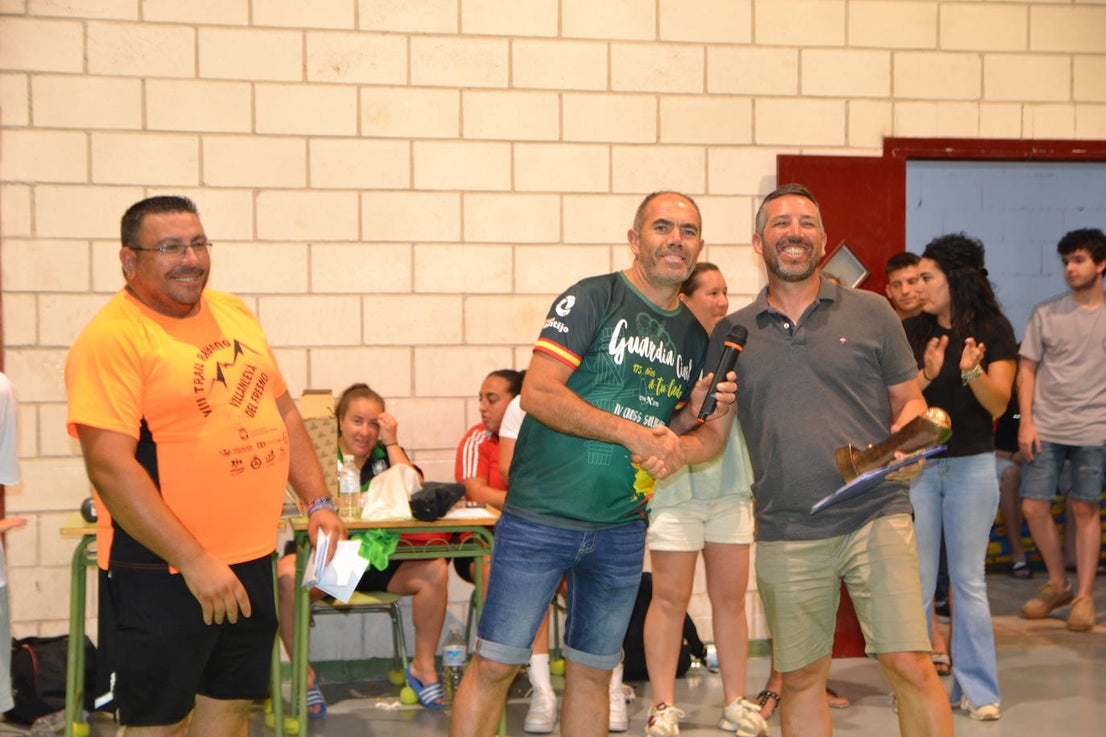 Los finalistas de absoluta del XX Maratón se llevan cada uno 400€ tras la suspensión de la mitad del partido final
